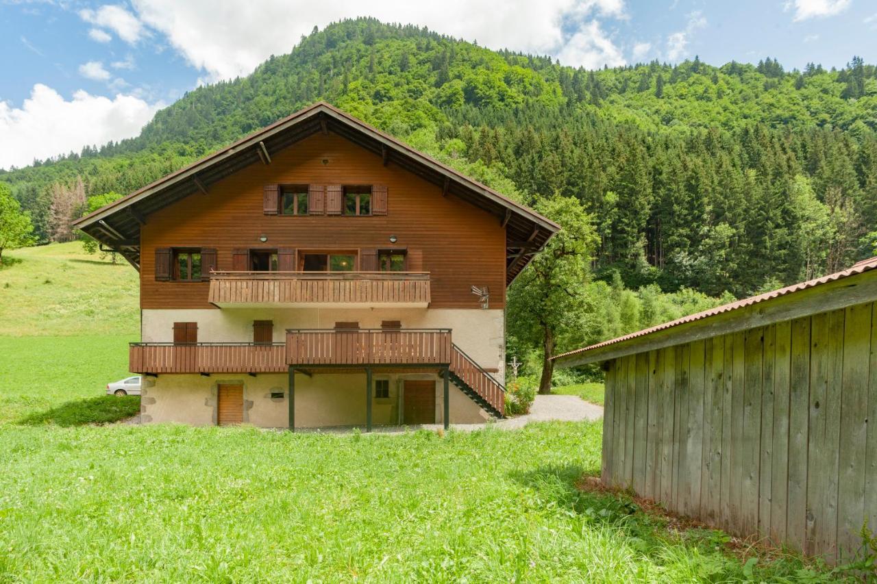 Grand appartement proche Gd Bornand Glieres-Val-de-Borne Extérieur photo