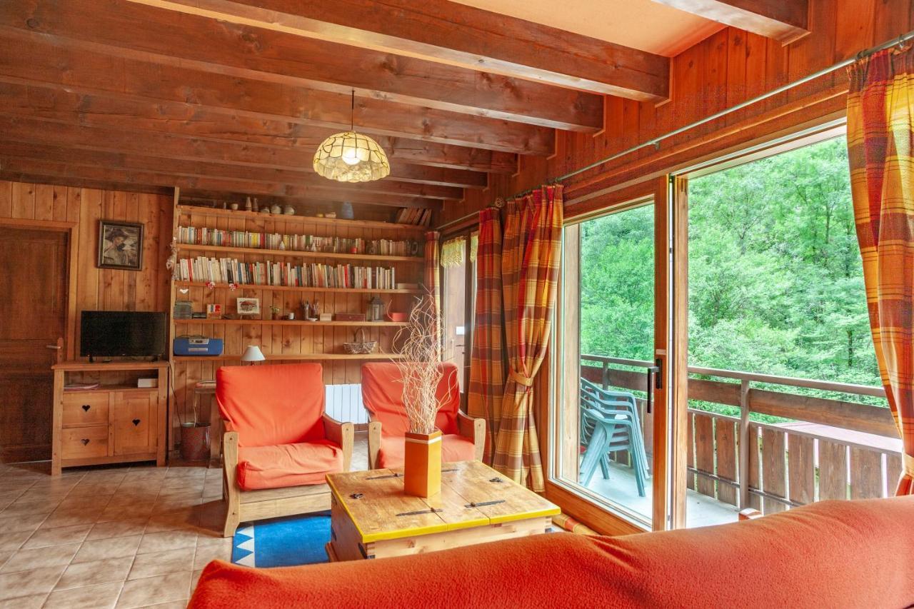 Grand appartement proche Gd Bornand Glieres-Val-de-Borne Extérieur photo