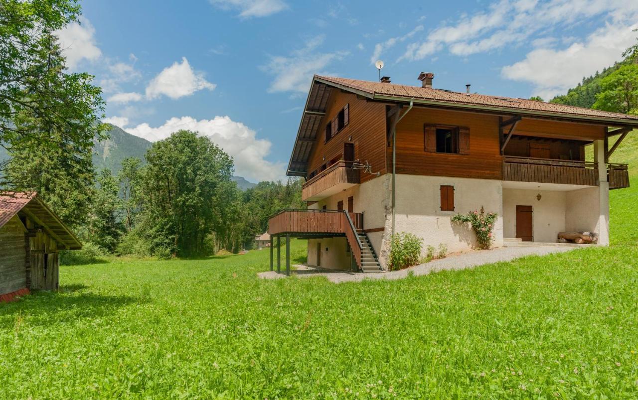 Grand appartement proche Gd Bornand Glieres-Val-de-Borne Extérieur photo